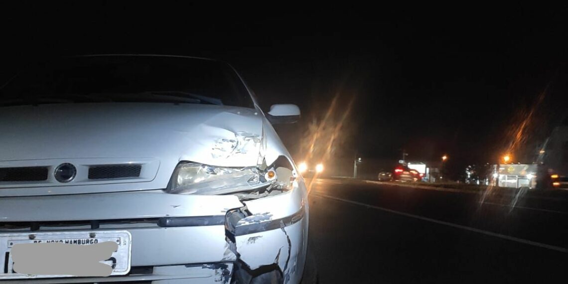 Acidente entre carro e motocicleta deixa ferido na RS-239 em Araricá