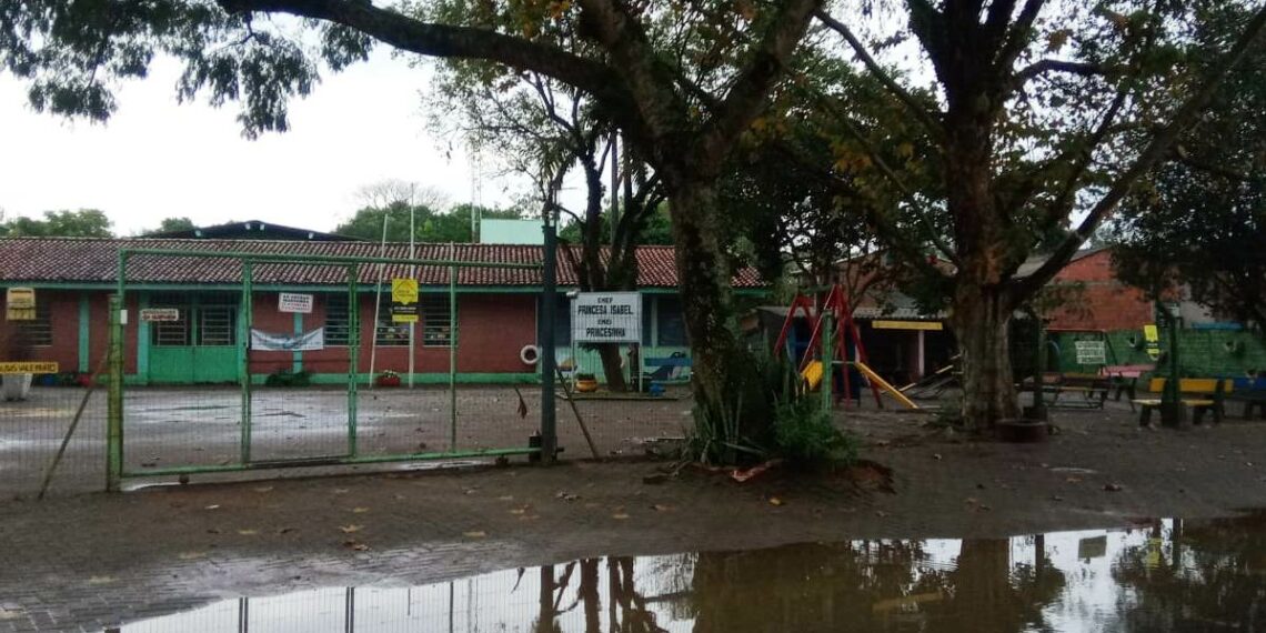 Emei Princesinha e Emef Princesa Isabel de Campo Bom voltam às aulas na segunda-feira