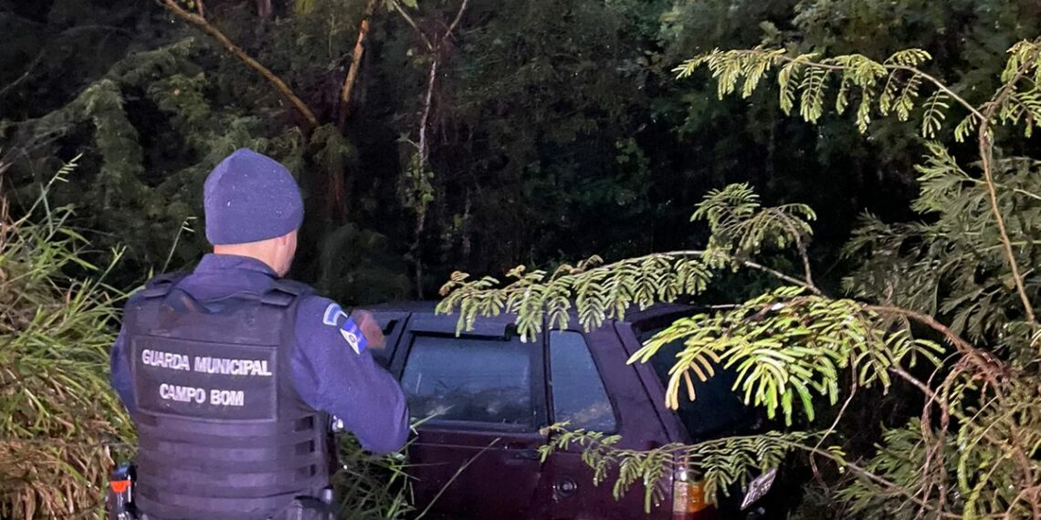 Em três horas, um ladrão é preso e três veículos furtados são recuperados em Campo Bom
