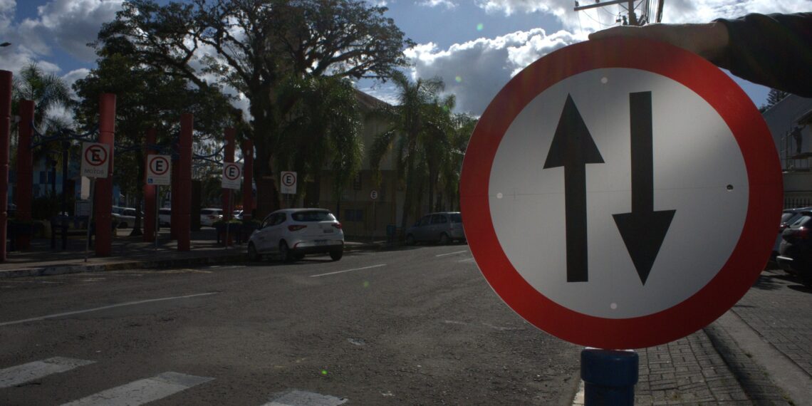 Ruas de dois bairros de Campo Bom passam por alteração no sentido do trânsito