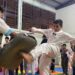 Crianças aprendem taekwondo em projeto social de Sapiranga