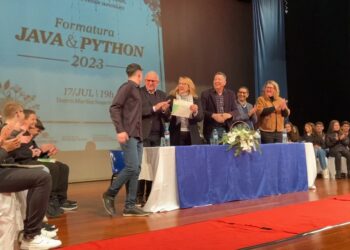 Prefeitura de Campo Bom forma 54 novos programadores Java e Python; formandos são alunos das redes municipal e estadual