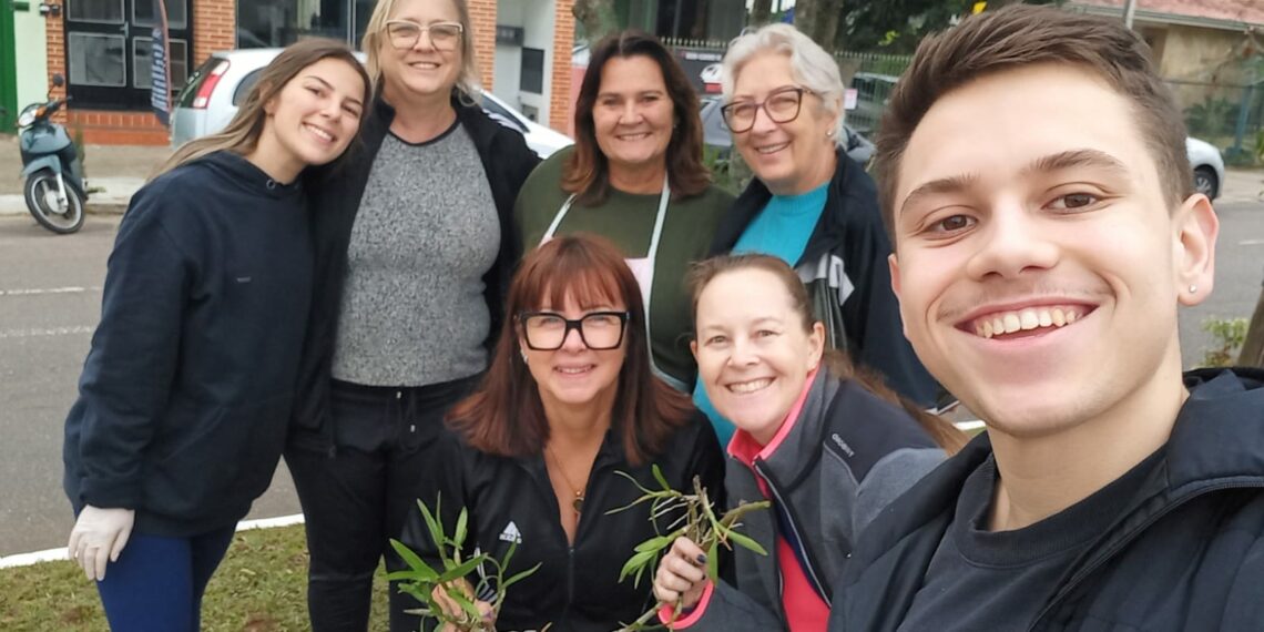 Orquídea Amor e Valor movimenta voluntários na manhã de sábado em Campo Bom