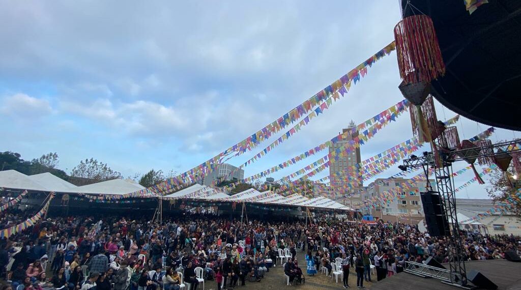 Grande público prestigia mais uma edição do Arraial de Campo Bom