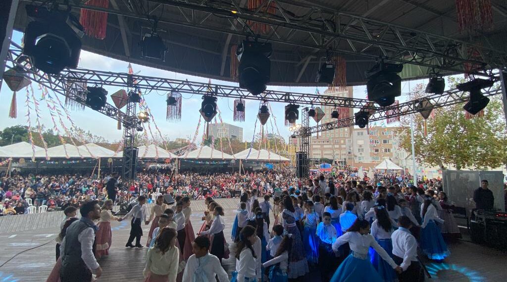Grande público prestigia mais uma edição do Arraial de Campo Bom