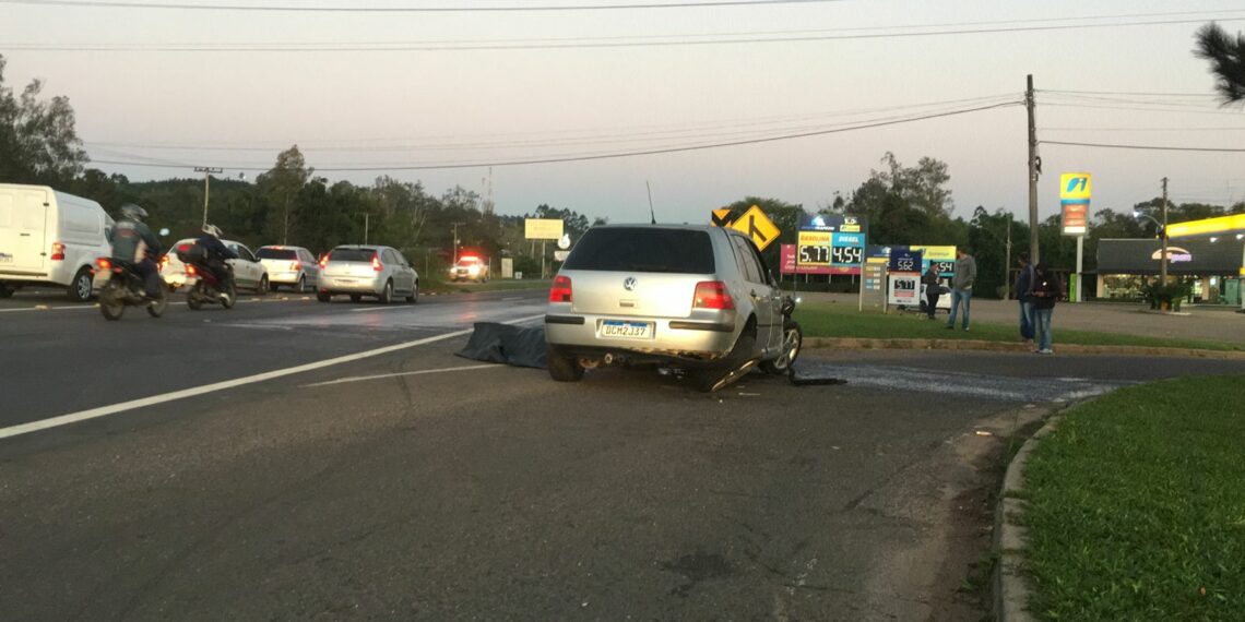 Motorista morre após carro capotar na RS-239 em Araricá