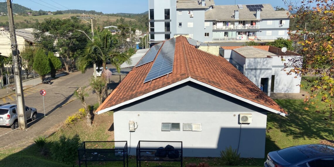 Em Nova Hartz, UBS Central produz energia limpa através de placas solares