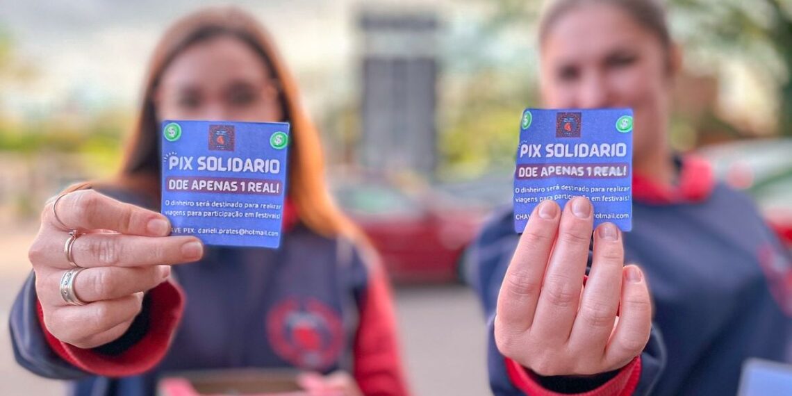 Banda marcial Professora Nena CIEP de Sapiranga realiza pedágio solidário