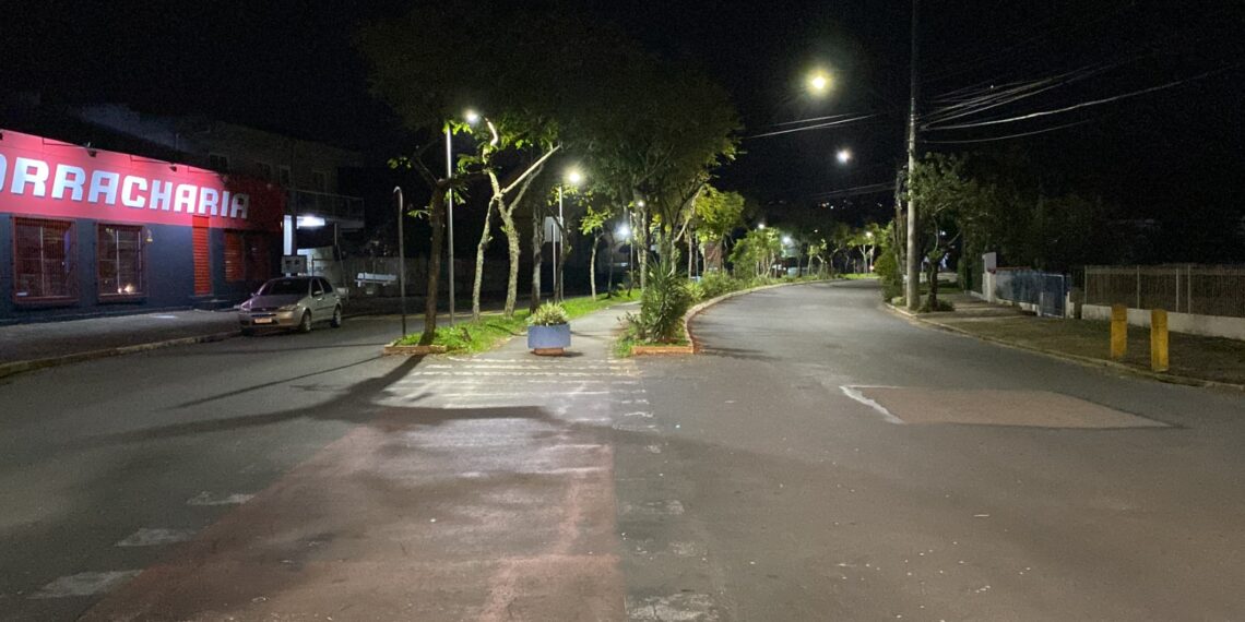 Campo Bom substitui iluminação da ciclovia por lâmpadas LED