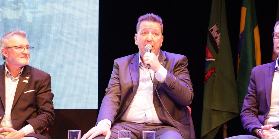 Famurs realiza o 2º encontro da Missão Municipalista e reúne municípios da região