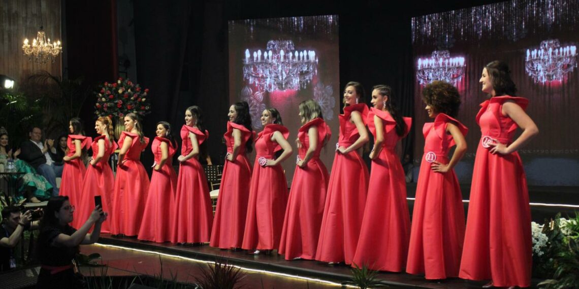 Escolhida a Corte da 38ª Festa das Rosas de Sapiranga