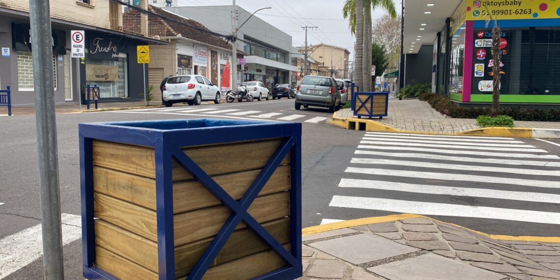 Em Campo Bom, rua Tiradentes ganha novo visual e instiga comércio