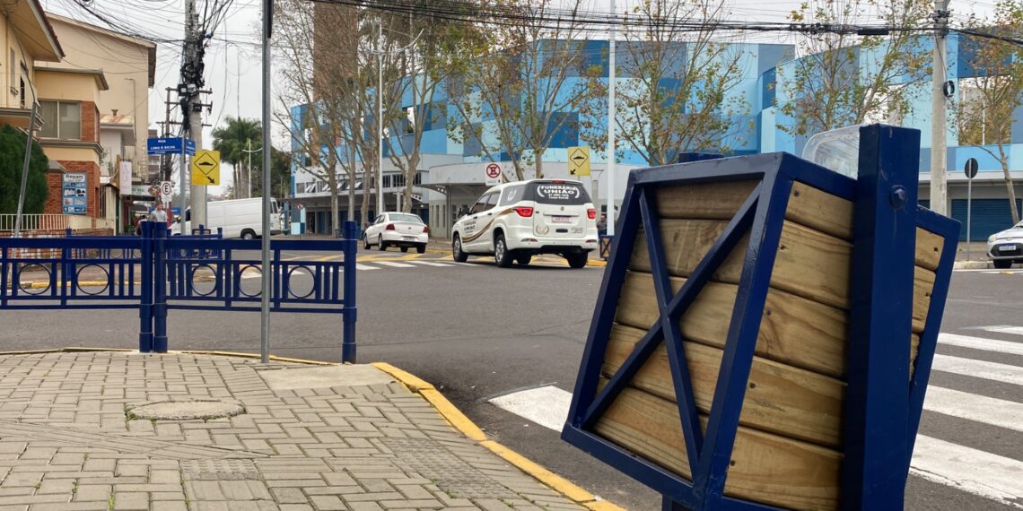 Em Campo Bom, rua Tiradentes ganha novo visual e instiga comércio