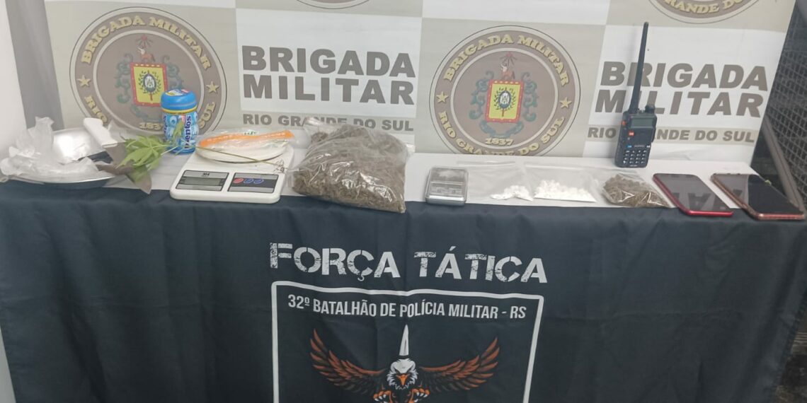 BM de Campo Bom prende três pessoas e apreende drogas após denúncia anônima