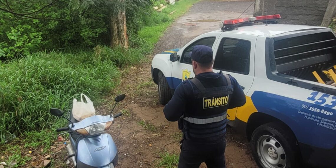 Motocicleta roubada é localizada embaixo de ponte em Sapiranga