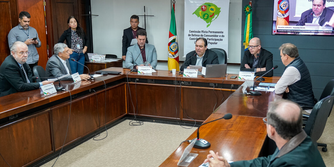 Comissão aprova audiências sobre aumento de combustíveis e tarifa social de energia elétrica