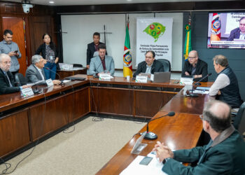 Comissão aprova audiências sobre aumento de combustíveis e tarifa social de energia elétrica