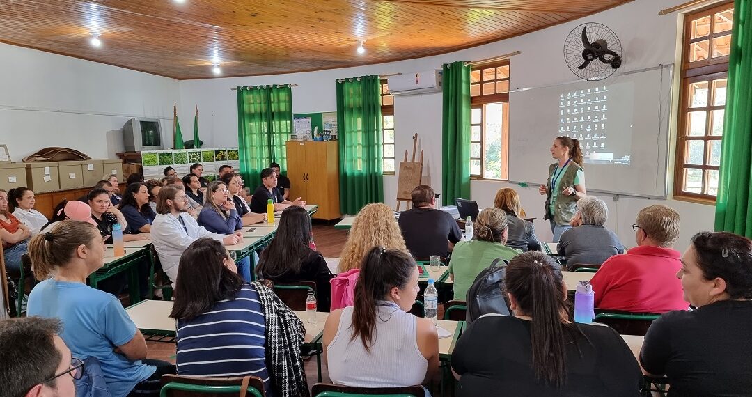 Equipes da Saúde de Sapiranga participam de capacitação no Cemeam