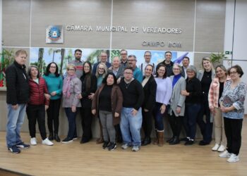 Câmara de Campo Bom homenageia Sandro Adriano de Brito