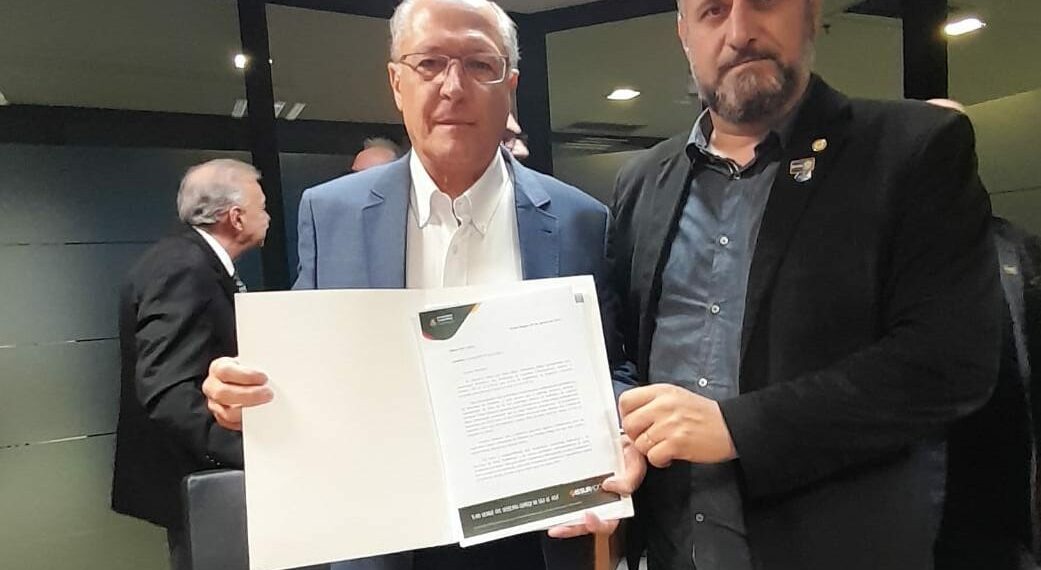 Issur leva a Alckmin preocupação calçadista com portaria que ameaça 30 mil empregos