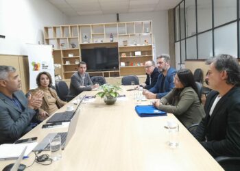 Cercamento da Escola Willy Oscar Konrath é pauta de reunião na Secretaria de Educação