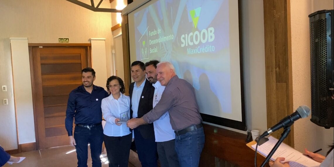 Entrega do Fundo de Desenvolvimento Social reúne entidades em Três Coroas