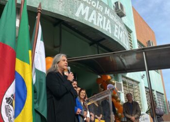 Sapiranga: solenidade abre oficialmente o projeto Escola Bilíngue
