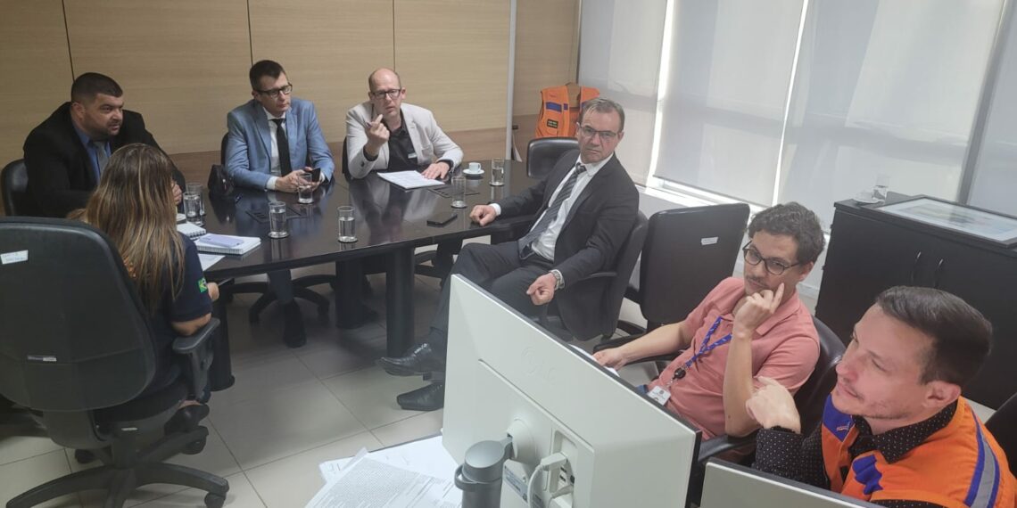 Recursos aos municípios atingidos pelo ciclone são garantidos pelo Deputado Joel e prefeitos da região