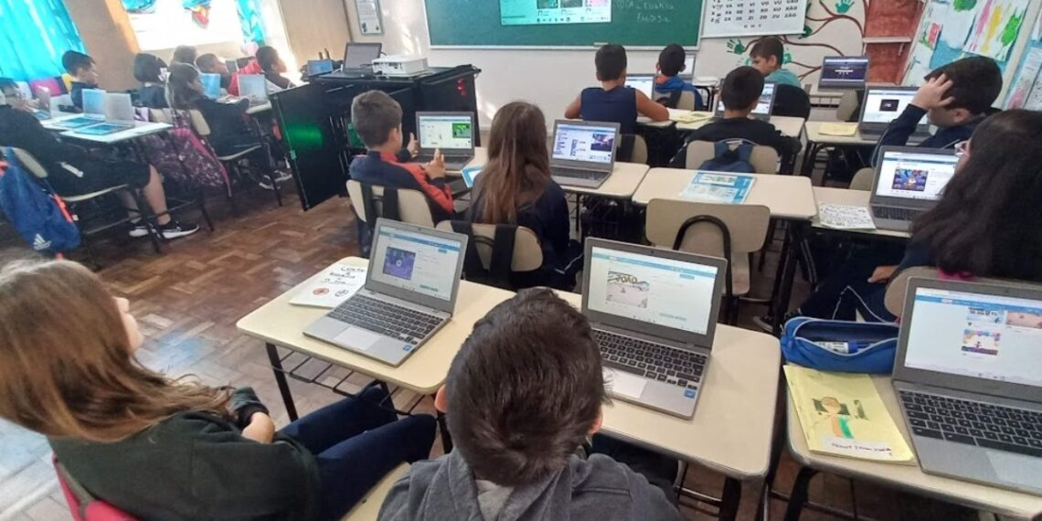 EMEF Adriano Dias de Campo Bom trabalha criação de jogos em sala de aula