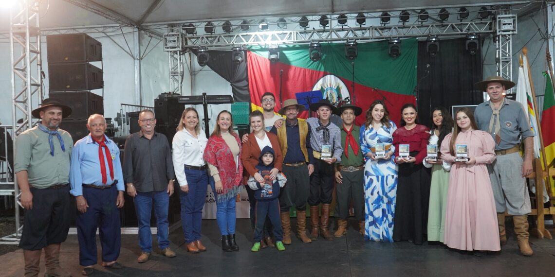 Campo Bom teve mulheres em destaque no 3º Clarim do Acampamento