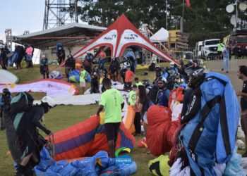 Pilotos da AGVL participam do Campeonato Brasileiro de Parapente em MG