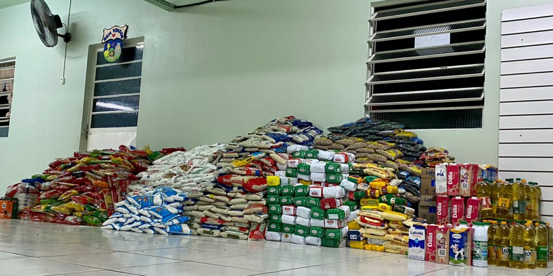 Jovens da Assembleia de Deus Sapiranga arrecadam duas toneladas de alimentos em gincana solidária