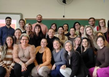 Educadores de Campo Bom recebem especialização em Gestão Escolar