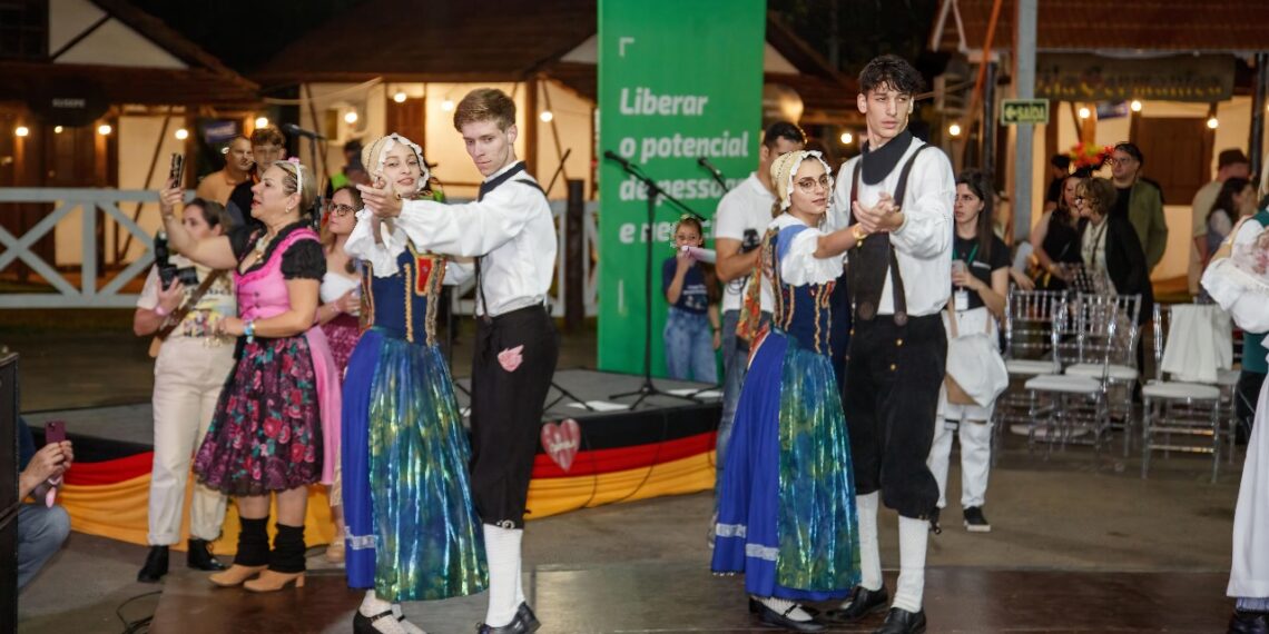 Oktoberfest de Igrejinha terá programação alusiva ao Centenário da Sicredi Caminho das Águas