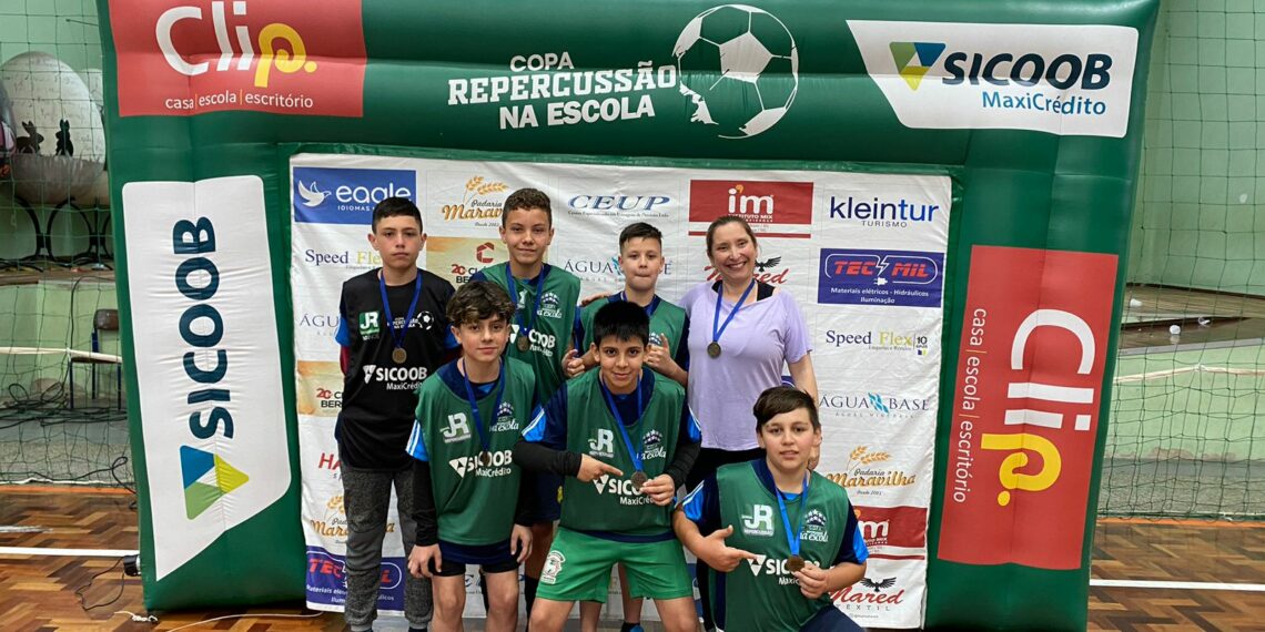 Campeões da Copa Repercussão na Escola Clip/Sicoob MaxiCrédito em Sapiranga