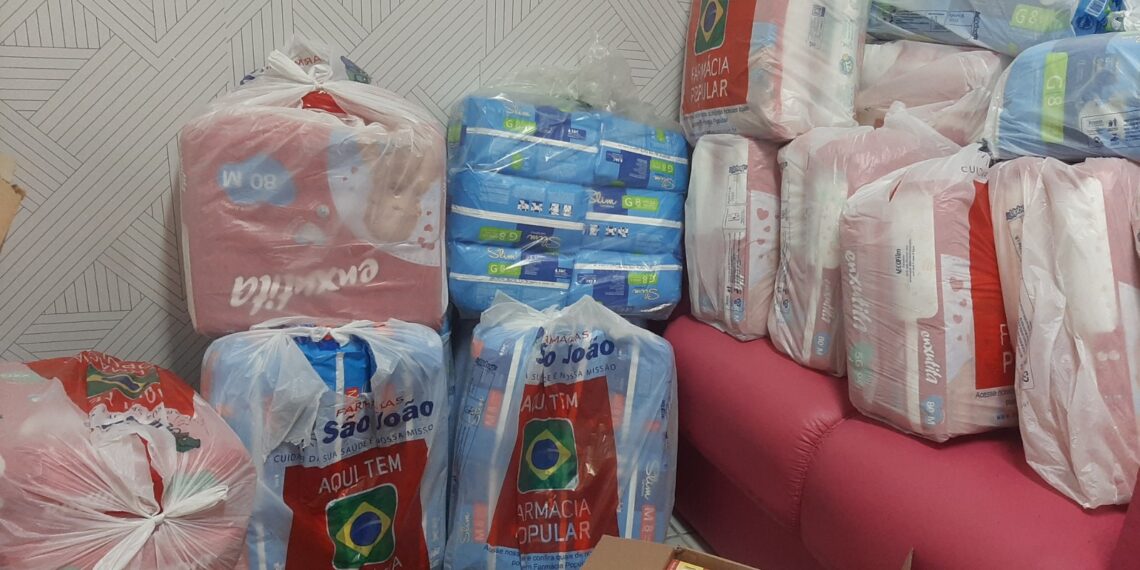 Mared Têxtil realiza doação de fraldas e medicamentos para a Liga Feminina de Sapiranga