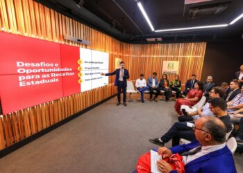 Governador Eduardo Leite apresenta projeto que aumenta ICMS de 17% para 19,5%