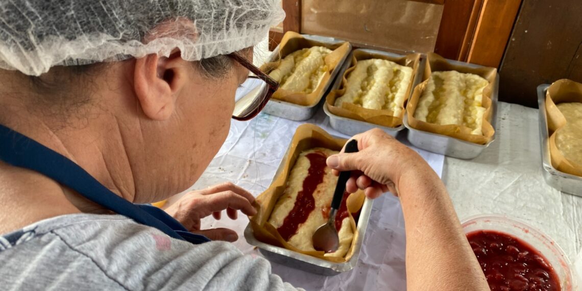 As saborosas cucas produzidas pela Associação Koloniegeschmack, na Festa das Rosas
