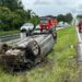 Após aquaplanar, motorista capota o carro na RS-239