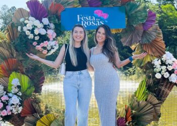 Ambientes instagramáveis para o público registrar a presença na 38ª Festa das Rosas