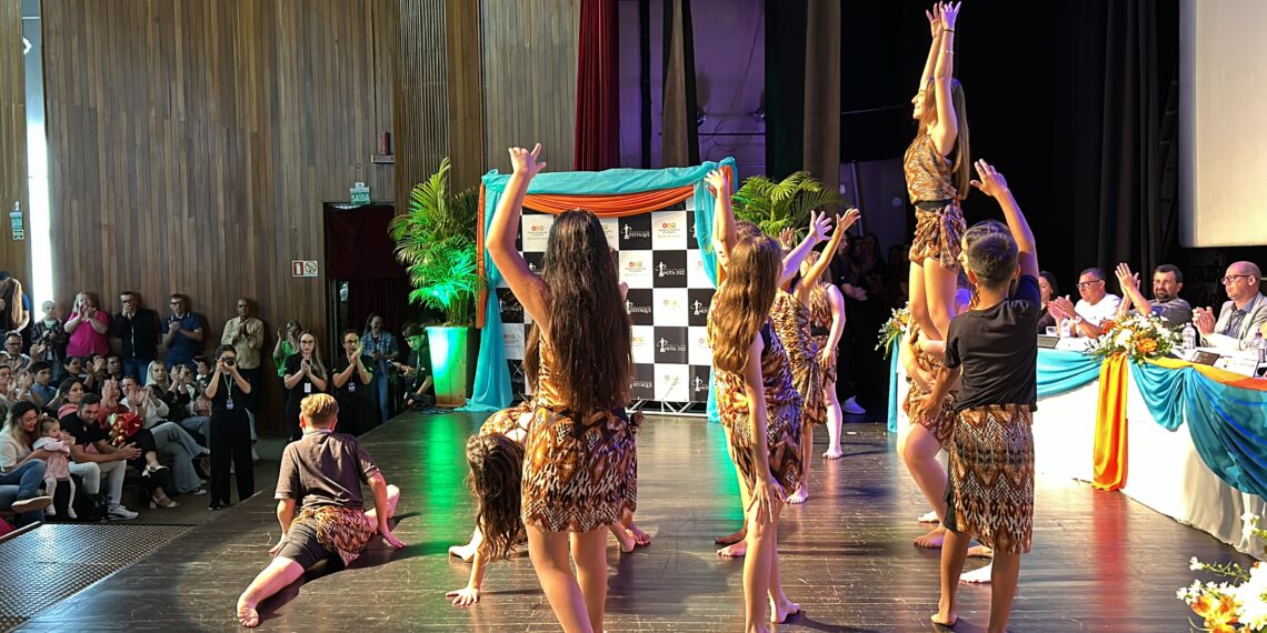 Sessão Solene da Câmara de Vereadores de Sapiranga faz homenagem aos Alunos Nota Dez