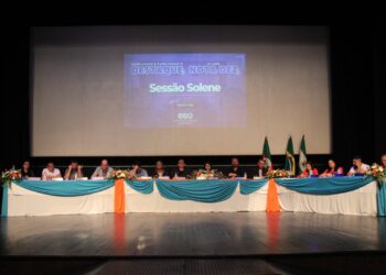 Sessão Solene da Câmara de Vereadores de Sapiranga faz homenagem aos Alunos Nota Dez