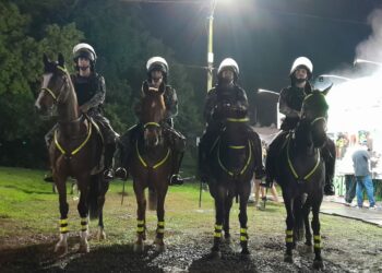 BM ganha reforço de policiamento no primeiro dia da 38° Festa das Rosas, em Sapiranga