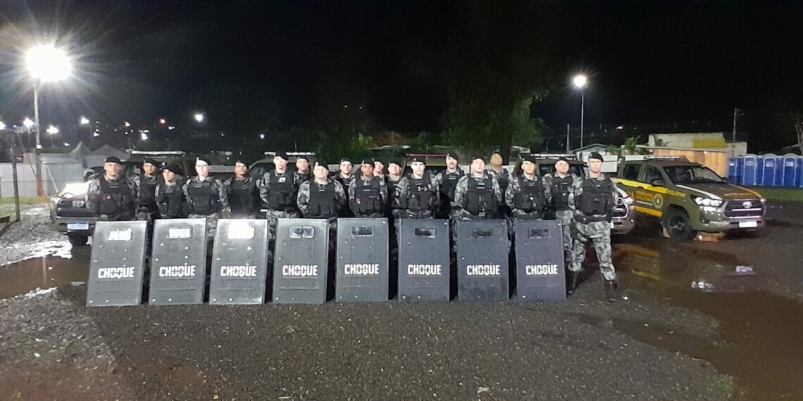BM ganha reforço de policiamento no primeiro dia da 38° Festa das Rosas, em Sapiranga