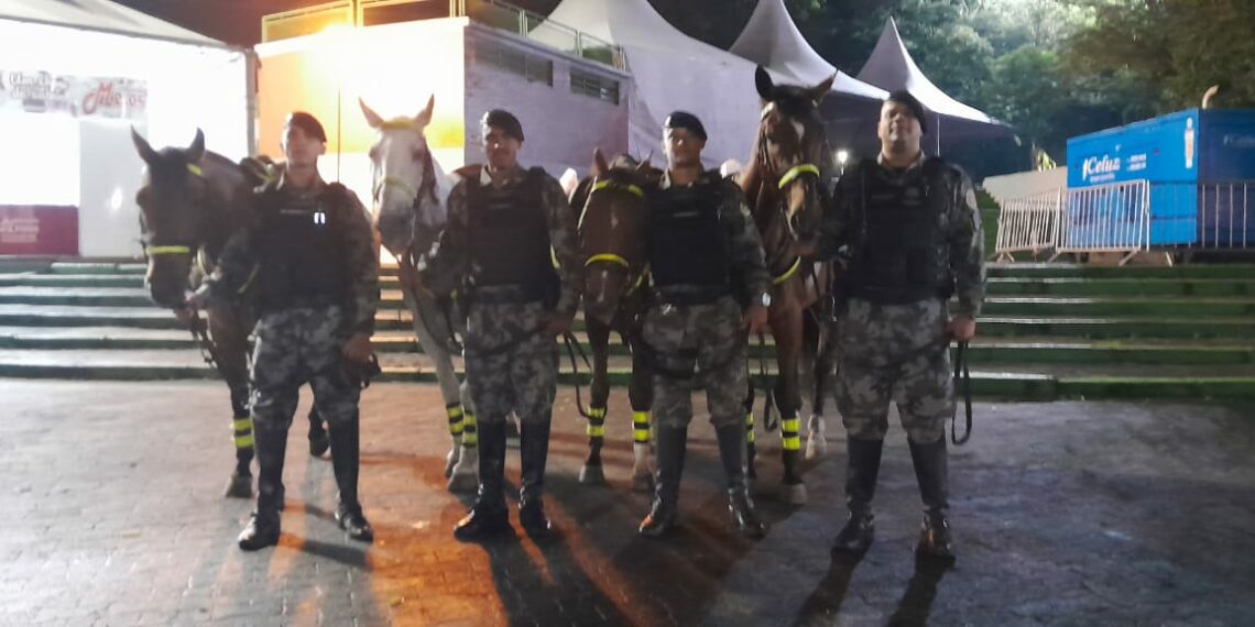 BM ganha reforço de policiamento no primeiro dia da 38° Festa das Rosas, em Sapiranga