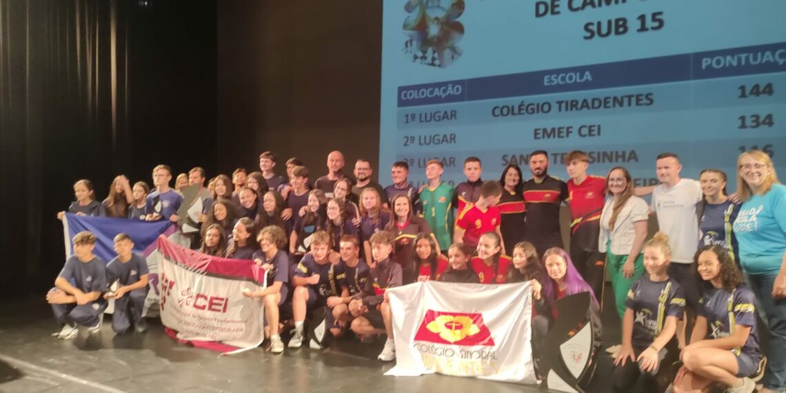 Melhores da 37ª Olimpíada Estudantil de Campo Bom recebem premiação