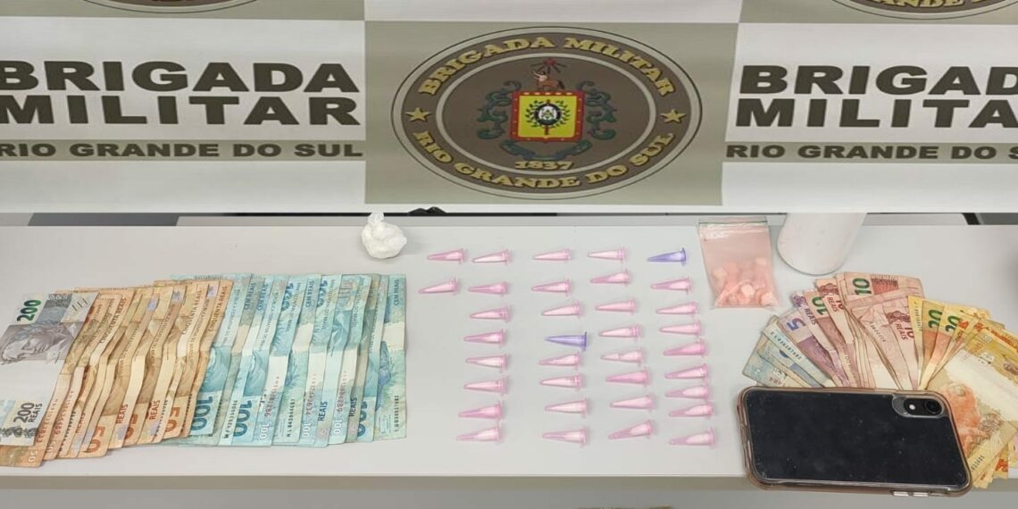 Brigada Militar prende traficantes e apreende dinheiro ilícito
