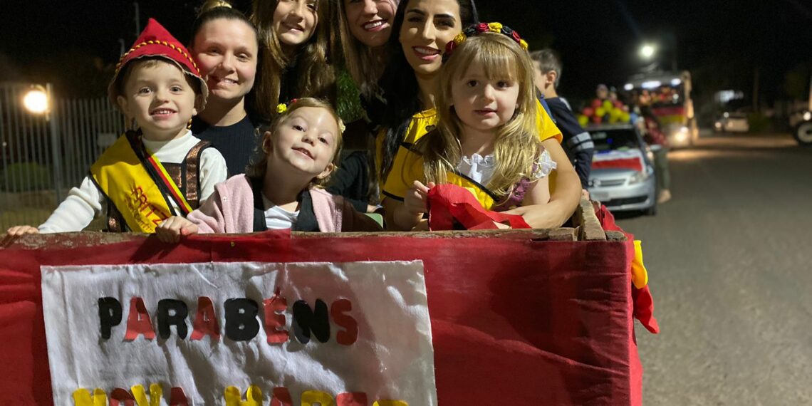 Integração dos jovens na cultura alemã; estudantes na Dezemberfest