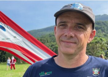 Lá vem ele: 6ª Edição do Papai NoAr da AGVL encanta crianças e adultos