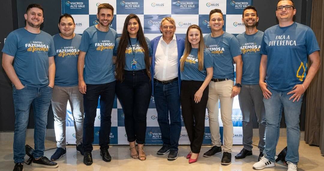 Viacredi Alto Vale mostra essência do cooperativismo aos associados